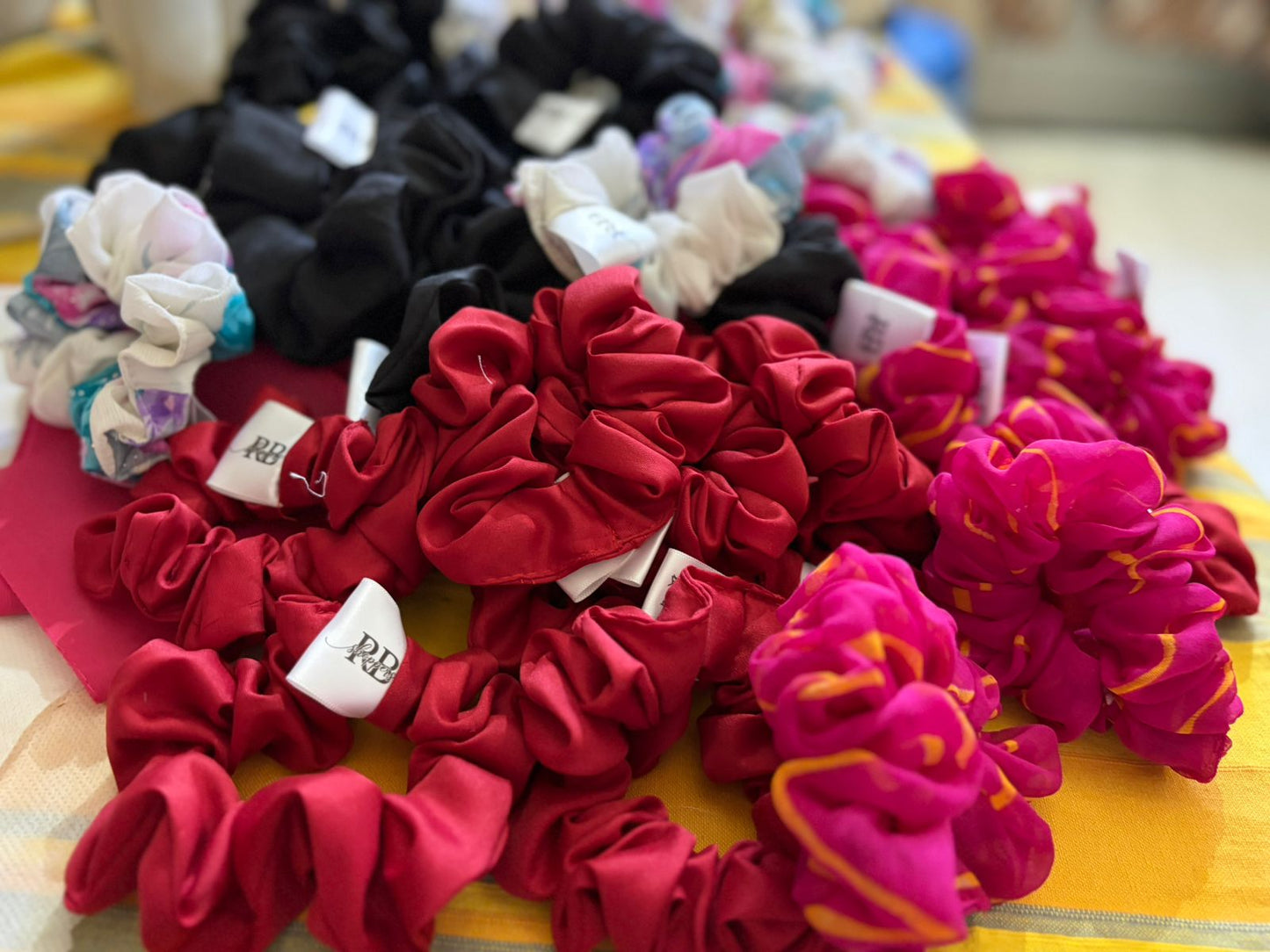 RB Shoppers Pink Chiffon Scrunchie – Soft, Stylish & Feminine